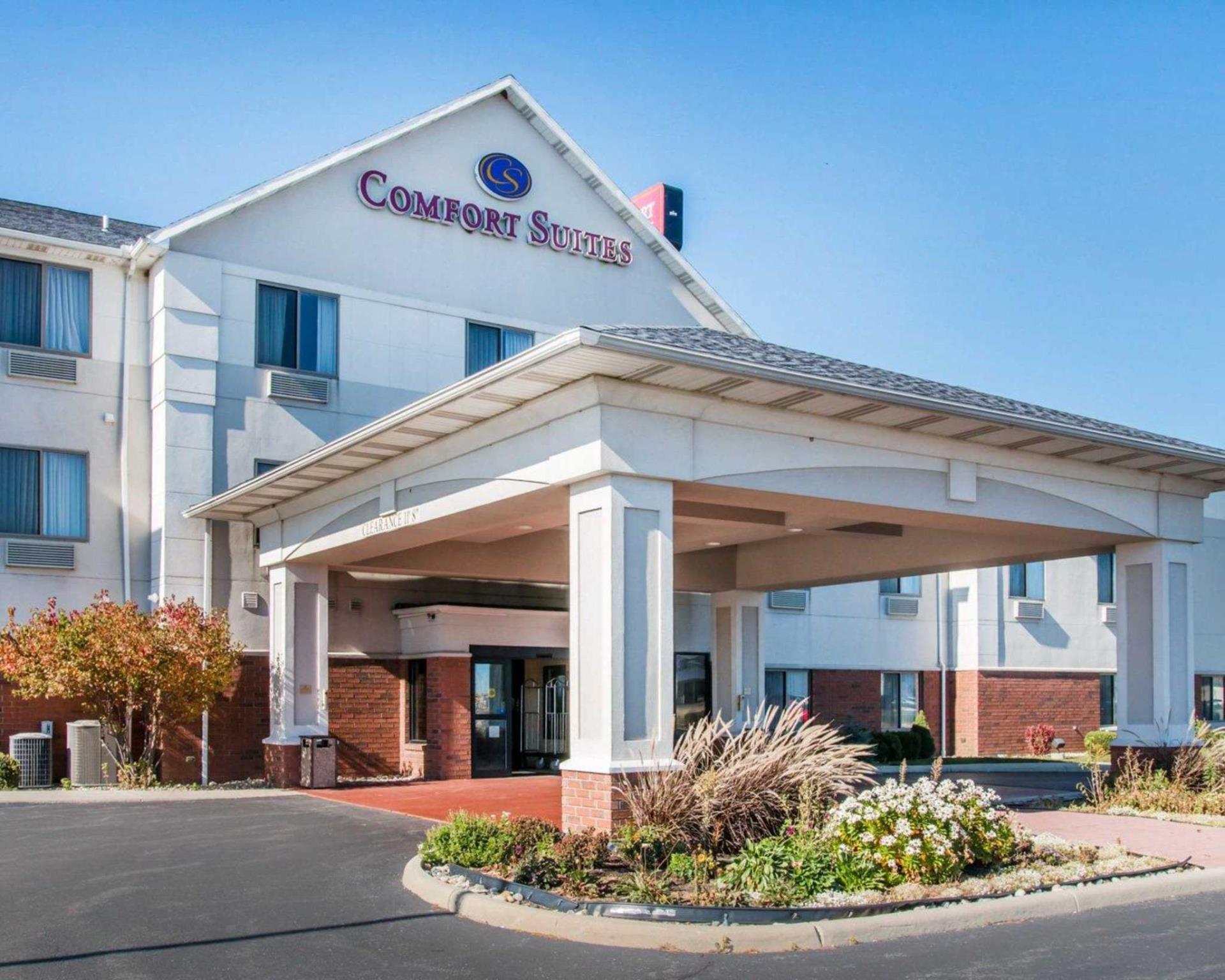 Comfort Suites Findlay Bagian luar foto