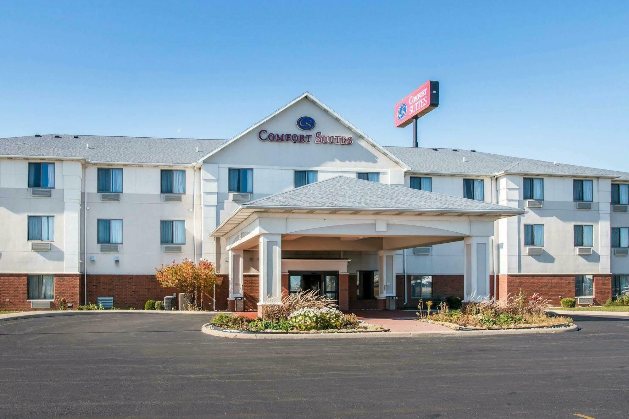 Comfort Suites Findlay Bagian luar foto